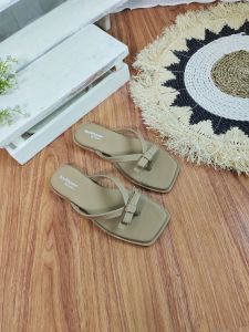 Ayrie sandal / sandal flat / sandal non slip