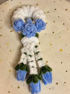 พวงมาลัยวันแม่ พวงมาลัยไหว้แม่ พวงมาลัยลวดกำมะหยี่ ของขวัญวันแม่ ของขวัญแทนใจ พร้อมส่งค่ะ