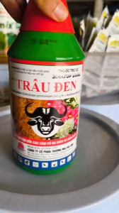 THUỐC TRỪ CỎ TRÂU ĐEN 200 SL 900ML