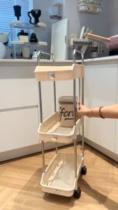 Kệ Nhựa 3 Tầng Để Góc Hẹp Logo Gấu và Kệ Nhựa Để Chai Lọ 3 Tầng Có Bánh Xe Siêu Tiện Lợi