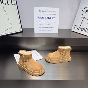 Lamb Velvet Real Leather Snow Boots Womens Thick Bottom Anti-slip Soft Sole Warm Cotton Shoes Casual Short Tube Winter Boots