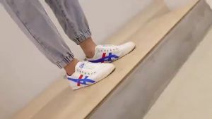 2023 New Ghost Tomb Tiger Womens Shoes Push on Canvas Shoes Tiger Tomb Tiger Mens Shoes Lazy Shoes German Training Forrest Gump Shoes Small White Shoes Summer