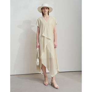 AMII | Minimalist Elegant Wrinkle Textured Dress