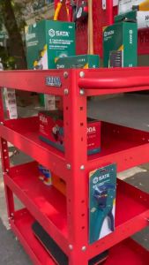 Xe đẩy 4 ngăn cao 980mm kèm vách lưới màu đỏ FABINA