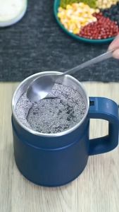 家用电动磨粉机 - 五谷杂粮、咖啡豆、中药材等多用途研磨机 Household Electric Grinder - Multi-Purpose Milling Machine for Grains Coffee Beans Chinese Herbs and More