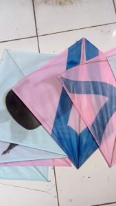 TERMURAH Layangan Kertas per20pcs warna dan motif random