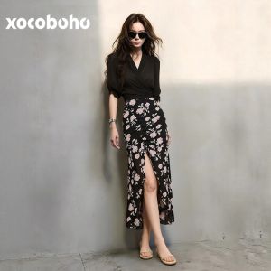 xocoboho | Korean Style Sophisticated Relaxed Outfit Black Top & Printed Skirt Set