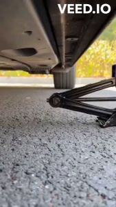 Alat Kunci Besi Pemutar Dongkrak Bawaan Mobil Universal Ratchet Wrench