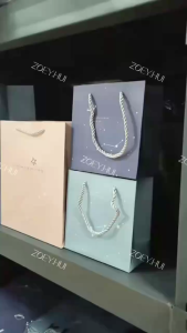 ZOEY.HUI ขายเเพ็ค5ชิ้น ถุงกระดาษน่ารัก ถุงใส่ของขวัญ ลายอวกาศ ใส่ของชำร่วย มอบเป็นของขวัญ พร้อมส่ง