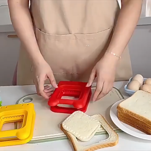 【BUY1TAKE1】Sandwich Cutter And Sealer Flip Sandwich Cutting Tool For Kids Lunch Stainless Steel Blade Circular Sandwich Bread Toast Mold