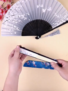 Quạt Tay Xếp Nhật Bản Cổ Trang Hoa Anh Đào Nan Tre Vải Lụa Gấp Gọn Cosplay Decor