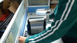 เครื่องบดเนื้อไฟฟ้า สำหรับใช้ในครัวเรือน อเนกประสงค์ อัตโนมัติ ทำจากสแตนเลสสตีล สำหรับบด สับ และทำไส้กรอก