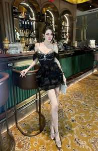 Đầm xoè dự tiệc TRIPBLE T DRESS đính lông vũ và cườm - size S/M/L