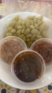 (ส่งเร็ว) องุ่นดอง ในถุงซีลอย่างดี สะอาด อร่อย ขนาด 200 กรัม ฟรี !!! พริกเกลือ 2 อย่าง สุดคุ้มมมมม ปริมาณ 2 ล้านมิติ