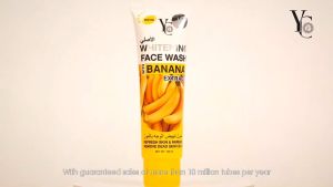 Sữa rửa mặt làm trắng YC với chiết xuất trà xanh