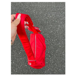 2024 Summer New Red Casual Toast Bag 3D Crossbody Small Square Bag Women Versatile Single Shoulder Armpit Bag Nylon Material Zipper Closure Candy Color