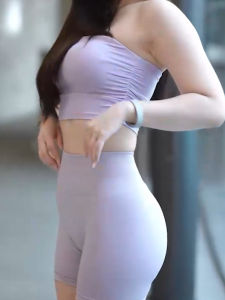 High-Waist Five-Quarter Yoga Pants Womens Summer Fitness Shorts Breathable Quick-Dry Sporty Shorts for Running And Training