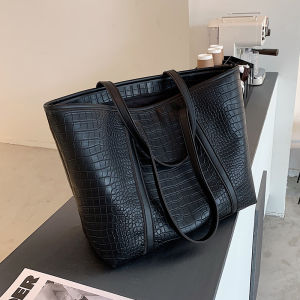 Fall Winter Large Capacity Womens Shoulder Bag Fashionable Handbag Commuter Versatile Tote Bag Soft PU Leather Casual Style