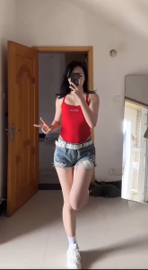 Touching.Me💕💕 ชุดนอนเซ็กซี่ งานปักตัวอักษร ทรงเข้ารูป ความรู้สึกการออกแบบเฉพาะกลุ่ม เซ็กซี่และร้อนแรง สายเอี๊ยมแบบชิ้นเดียว