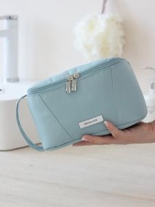 Spacious Travel Makeup Pouch with Side Handle Large-Opening Design RH2549