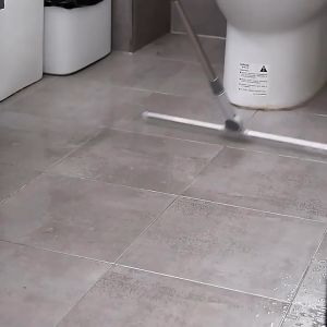 ไม้กวาดยางรีดน้ำ สำหรับกวาดน้ำและฝุ่น ไม้ปาดน้ำ ไม้รีดน้ำพื้น ปรับหมุนได้ 180° ล้างทำความสะอาดได้ง่าย