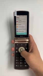 LG X100 LG แฟ้มอัจฉริยะต้นฉบับ3.3นิ้ว2GB 16GB 4.9MP LTE วิทยุ FM