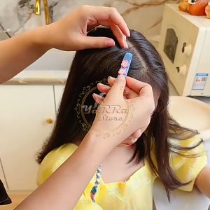 Ikat Rambut Korea Anak Perempuan Motif Lebah Aksen Panjang Melilit Aksesoris Wanita import AK163