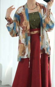 Original Ming Dynasty Hanfu Skirt Set with Improved Airplane Sleeves New Chinese Style Daily Outfit by Siyu Pavilion