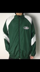 Áo Khoác Dù Nam Nữ Cổ Đứng Phối Sọc Mẫu Mới .free size . trọng lượng 70 kg trở lại .