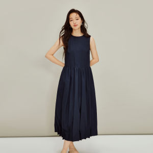 INMAN | Sleeveless Waist-accentuating Panelled Dress