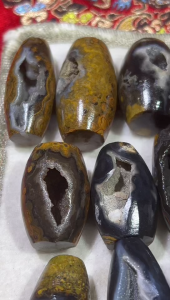 2pcs/lot Crystal Cave Inner Mongolian Dzi Bead Raw Stone Unprocessed Texture Worlds Most Powerful Weathering wholesale 30-40mm