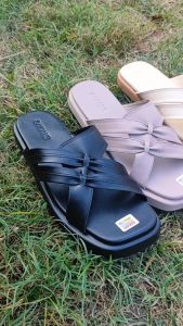 SAKAKI Asoka - Sandal Wanita Selop Trend Terbaru Ringan Sandal Santai Sehari-hari Nyaman dan Modis