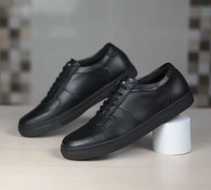 FAMO FULL BLACK |ManNeedMe x Reyl| Sepatu Sneakers Pria Casual Shoes