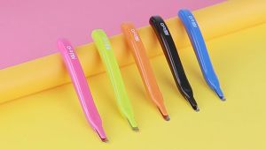 Creative Colourful Portable Pen Shape Less Effort Staples Remover Magnetic Bottom Design School Office Use Stationery KWT