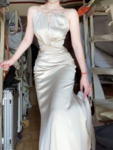 CHANGTONG | Glamorous Elegant Acetate Satin Dress Fish Tail and Neck-hanging Design