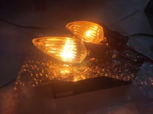 Lampu Sen Standar Motor Model Vixion New dan Vixion Old 1 set kiri + kanan universal