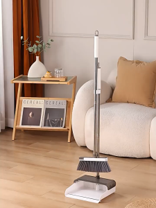 BAAN ชุดไม้กวาด มีแปรงในตัวพร้อมที่ตักขยะ ดีไซน์ใหม่ ขจัดผมพันกันสองครั้ง ไม้กวาดพร้อมที่ตักผง ไม้กวาดพร้อมที่ตักขยะ รุ่น 4011