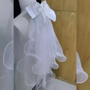 Elegant Bridesmaid Wedding Headdress Double Layer Mesh Tulle White Color Women Short Wedding Veil with Clip Ribbon Bride