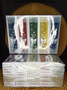 vania souvenir..souvenir sisir lubang 3 mini kecil kemasan mika motif isi 50 pcs sovenir hadiah pernikahan murah unik dan lucu