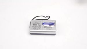 Đài Phát Thanh Khẩn Cấp Sóng Ngắn AM/FM Di Động Hoạt Động Bằng Pin Có Giắc Cắm Tai Nghe Và Loa Dùng Cho Trong Nhà Ngoài Trời Cắm Trại Sinh Tồn
