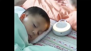 เครื่องช่วยนอน White Noise เครื่องเล่นเพลง Night Light ระบบเสียงรบกวนสีขาวสําหรับเด็ก สําหรับเด็กทารกแรกเกิด hydra mall🔥เครื่องเสียงสีขาวทารก ไฟกลางคืนอัตโนมัติ ★ 24 เสียงกล่อมนอน | ออกแบบเบา 155g พกพาสะดวก สำหรับเด็กแรกเกิด