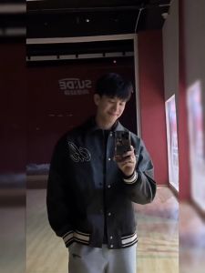 แจ็คเก็ตหนัง PU (Size : M-2XL) สไตล์อเมริกัน พร้อมดีเทลปักสุดเท่ เพิ่มลุคเท่แบบชิลๆ