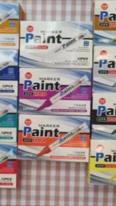 Bút Sơn TOYO Paint Marker SA101 - - Có nhiều màu sắc phục vụ cho các bạn vẽ trang trí lên đồ vật. - Không thấm nước ngay cả sau khi viết