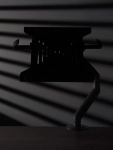 Laptop Arm Bracket Arm Stand Laptop Arm Mechanical Arm Desktop Suspension escopic Lifting Punch-Free Riser 笔记本支架