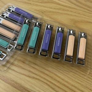 Qiangren Authentic Nail Clippers Girls Small Size Cute Nail Scissors Feet Nail Clippers 6605-1 Sharp and Affordable Whole Box