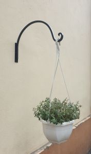 móc treo giỏ hoa sắt mỹ thuật pc06