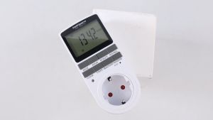 Stop Kontak Digital Timer Switch Programmable - KWE-TM02-EU Taffware putih