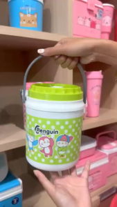 KD กระติกเก็บความเย็น กระติกน้ำแข็ง มีขนาด 1.6 ลิตร /  3.5 ลิตร  พกพาสะดวก มีช่องใส่หลอด เก็บเย็นนาน ลาย เพนกวิ้น น่ารัก HC350 l HC160J