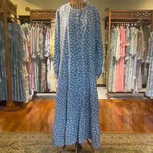 Merie Dress by Dian Pelangi LIMITED EDITION Busana Muslim Baju Maxi Gamis Abaya Kaftan Gaun Busui Pesta Pernikahan Kondangan Lebaran Casual Formal Wanita Hijaber Cantik Anggun Modis Modern Simple Elegan Mewah Model Korea Terbaru Motif Batik Kekinian
