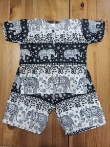 ชุดคอกลมเด็กลายช้าง เสื้อเด็กลายช้าง ชุดช้างเด็ก ชุดไทยเด็ก ชุดมินิมอล ผ้านิ่มใส่สบายสีไม่ตก เย็บมือผลืตในไทย